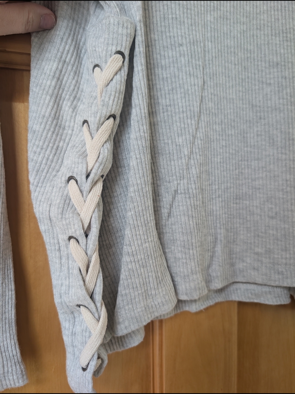 Catherine Malandrino Light Gray Ribbed Knit Long-Sleeve Top with Side Lace-Up - Picture 7 of 8